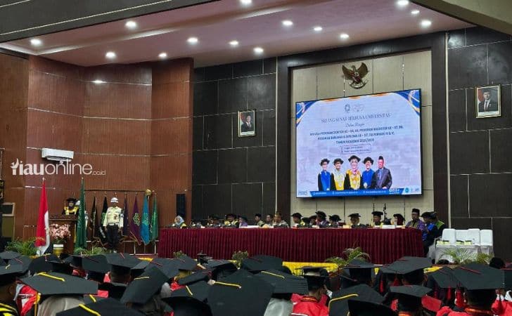 Wisuda-UIN-Suska-Riau.jpg