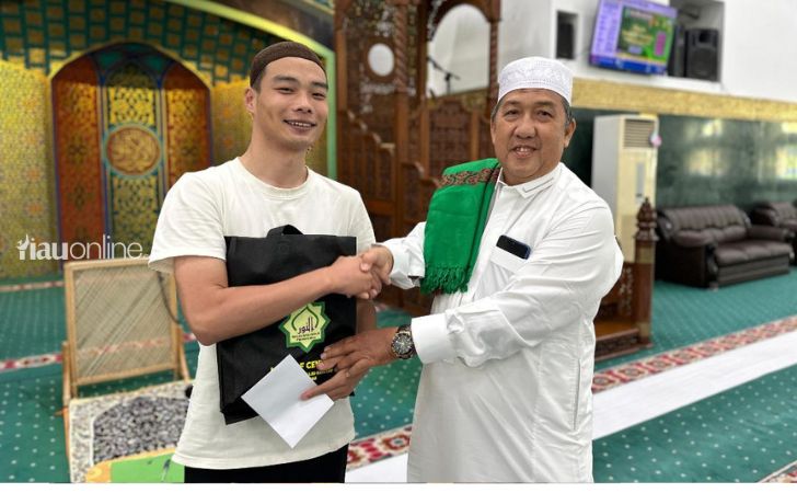 Wna-cina-masuk-islam.jpg