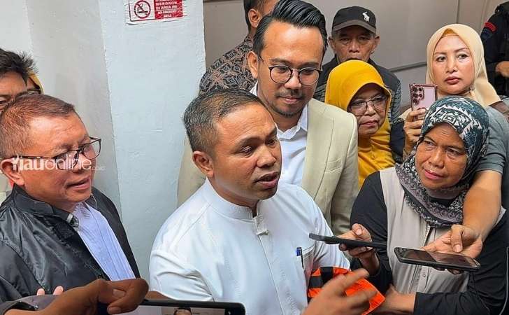 abdul-wahid-usai-sidang.jpg