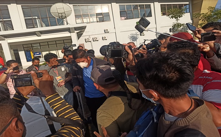 andi-diberangkatkan.jpg
