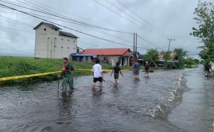 banjir-jalan-negara-kandangan.jpg