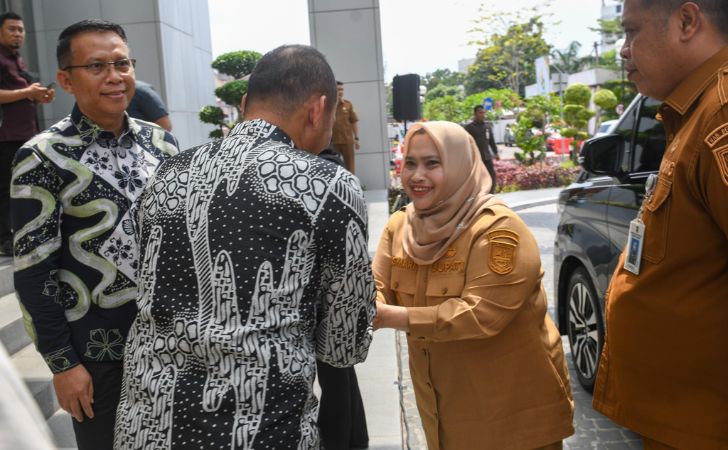 bupati-bengkalis-brk-syariah.jpg
