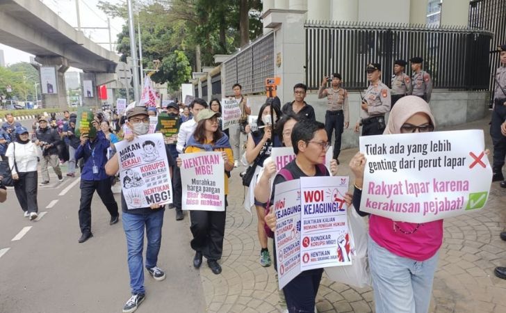 demo-mbg-di-kejagung.jpg