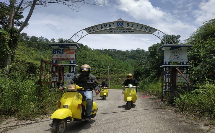hobi-vespa.jpg