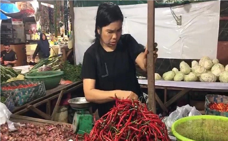 pedagang-cabai-di-Pasar-Cik-Puan17.jpg