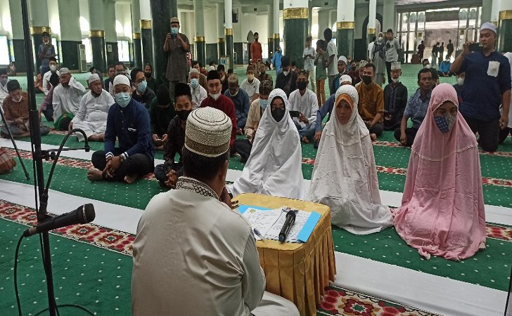 pria-masuk-islam.jpg