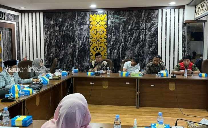 rapat-dprd-pekanbaru-pertamina.jpg