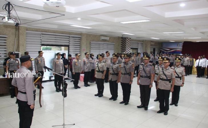 sertijab-di-polresta-pekanbaru.jpg
