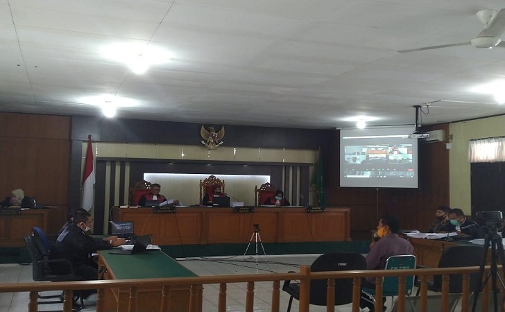 sidang-ee.jpg