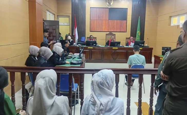 terdakwa-kasus-pembunuhan-Nia-Kurnia-Sari.jpg