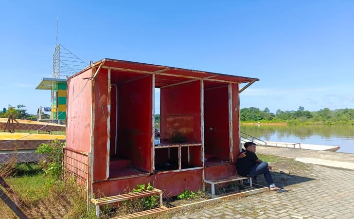 toilet-Danau-Kebun-Nopi2.jpg