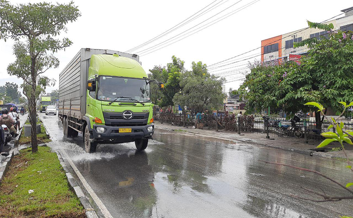 truk-angkutan-barang2.jpg