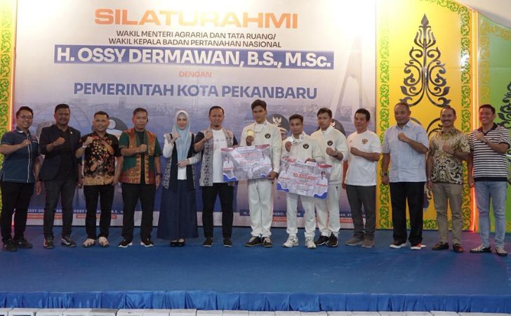 wako-bersama-atlet-pekanbaru.jpg