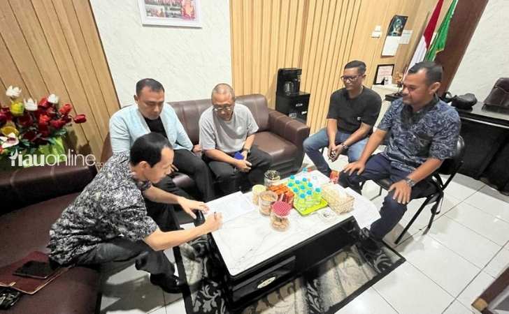 warga-disanksi-usai-tebang-pohon.jpg