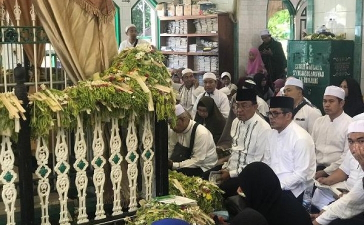 ziarah-makam-ulama.jpg