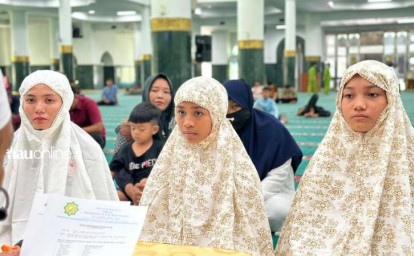 3-perempuan-masuk-islam2.jpg