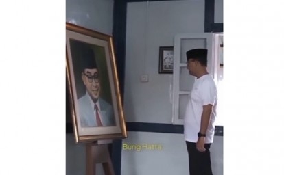 Anies Bicara Sendiri di Depan Lukisan Bung Hatta, Pemain Mobile Legend Ikut...