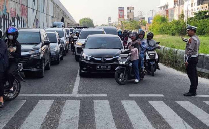 Arus-Balik-Libur-Sekolah-Meningkat-Ditlantas-Polda-Riau-Turunkan-Personel-di-Titik-Rawan.jpg
