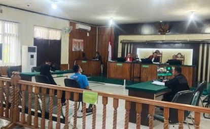Bendahara-bawaslu-inhu-divonis-penjara.jpg