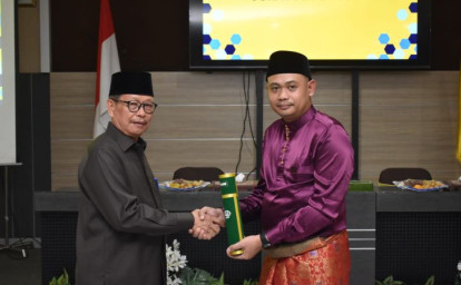 Dodi-sukma-dekan-Fahutsains.jpg