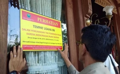 30 Restoran di Pekanbaru Menunggak Pajak Disegel