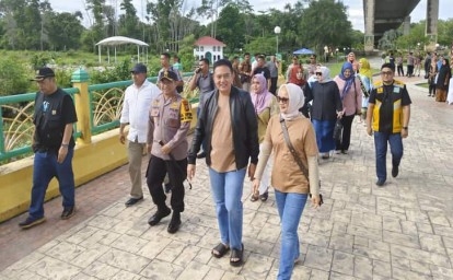 Irjen Iqbal Kagum Lihat Keindahan Siak dari Jembatan Tengku Agung Sultanah Latifah