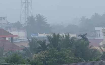 Kabut-asap-selimuti-sorek.jpg