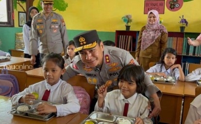 Kapolda-Riau-luncurkan-SPPG.jpg