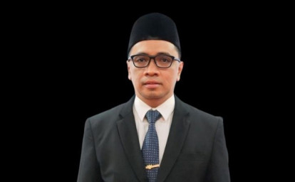 Kepala-Biro-Administrasi-Pimpinan-Adpim-Setda-Riau-Mardoni-Akrom.jpg