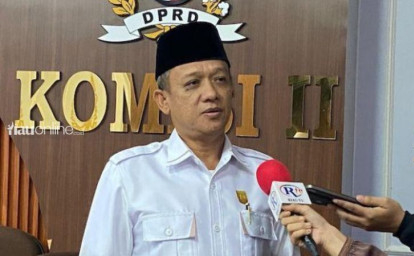 Ketua-Komisi-II-DPRD-Kota-Pekanbaru-Zainal-Arifin.jpg