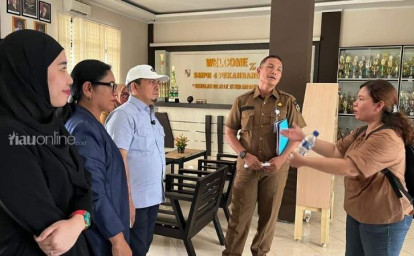 Komisi-iii-dprd-pekanbaru-sidak-smp4.jpg