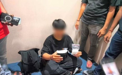 Kurir-sabu-dibekuk-di-bandara-ssk.jpg