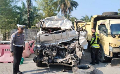 Lima-Tewas-dan-Lima-Luka-Kecelakaan-Tragis-Guncang-Tol-PekanbaruDumai.jpg