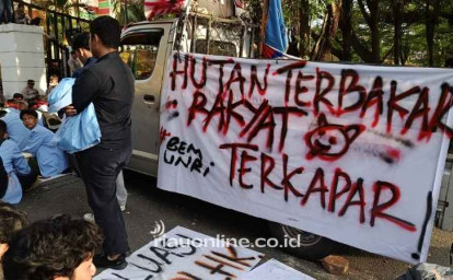 Mahasiswa-Minta-Keadilan-Bagi-Terdampak-Asap-DPRD-Ada-Bantuan-Pusat.jpg