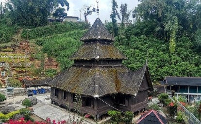 Masjid-Tuo-Kayu-Juo.jpg