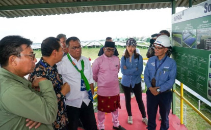Menteri-Moh-Jumhur-Hidayat-di-rapp.jpg