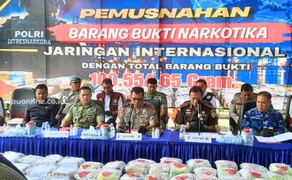 Polda-Riau-musnahkan-bb-narkotika.jpg