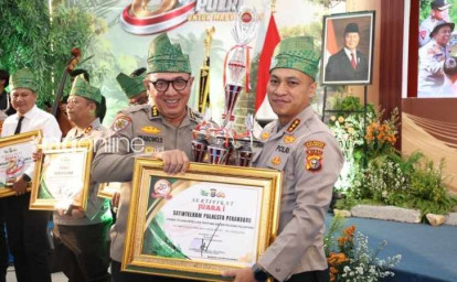 Polresta-Pekanbaru-Raih-Tiga-Penghargaan-Kampung-Tangguh-Narkoba-Jadi-Andalan.jpg