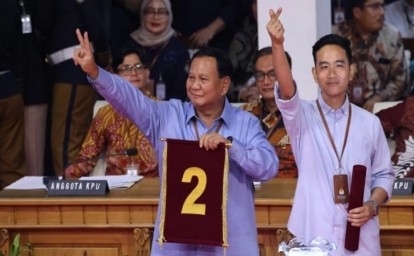 Pedangdut Fildan Goyang Rohul saat Gibran Rakabuming Kampanye ke Riau