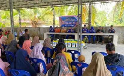 Program-JALUR-Ditpolairud-Polda-Riau-Bagikan-Sembako-dan-Bibit-Mangga-di-Dumai.jpg