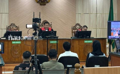 Sidang-Abdul-Wahid-Hadirkan-Empat-Saksi-Meringankan-di-PN-Pekanbaru.jpg
