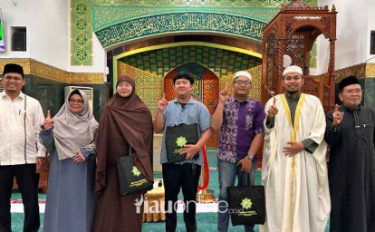 Terharu-Ucap-Syahadat-Tiga-Muda-Mudi-Resmi-Memeluk-Islam-di-Masjid-Raya-An-Nur.jpg