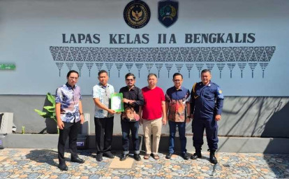 Terpidana-Perambahan-Hutan-Sekaligus-Pemilik-Hotel-Bombeng-Menyerahkan-Diri.jpg