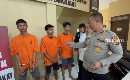Tiga-pemuda-maling-motor-mahasiswa.jpg
