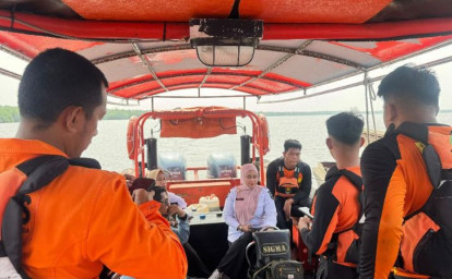 Tim-sar-evakuasi-penumpang-kapal.jpg
