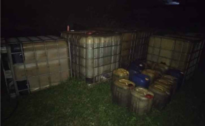 Timbun-1.400-BBM-Subsidi-Bio-Solar-Pemilik-Gudang-di-Tenayan-Jadi-Tersangka.jpg