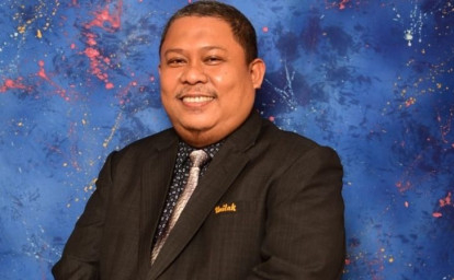 Wakil-Rektor-I-Unilak-assoce-Profesor-Dr.-Zamzami.jpg