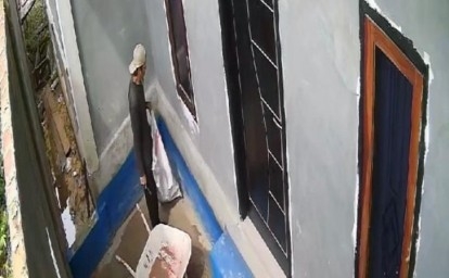 Aksi Bongkar Rumah Terekam CCTV, Pencuri Bawa Surat Tanah hingga Motor Korban