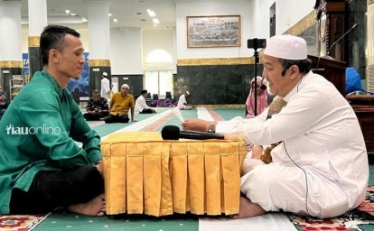 ernando-masuk-islam-di-an-nur.jpg