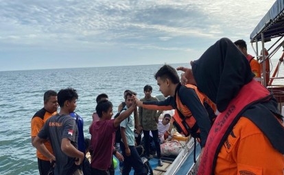 evakuasi-abk-kapal-tenggelam.jpg